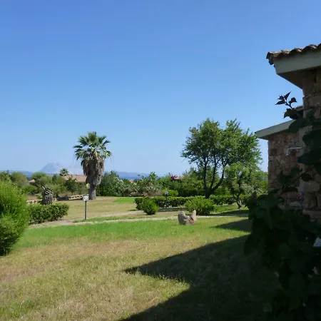 Le Di Miriacheddu Apartahotel