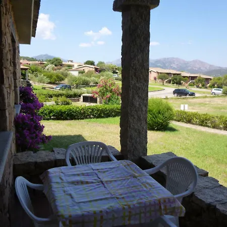 Hotel apartamentowy Le Di Miriacheddu San Teodoro (Sardinia)